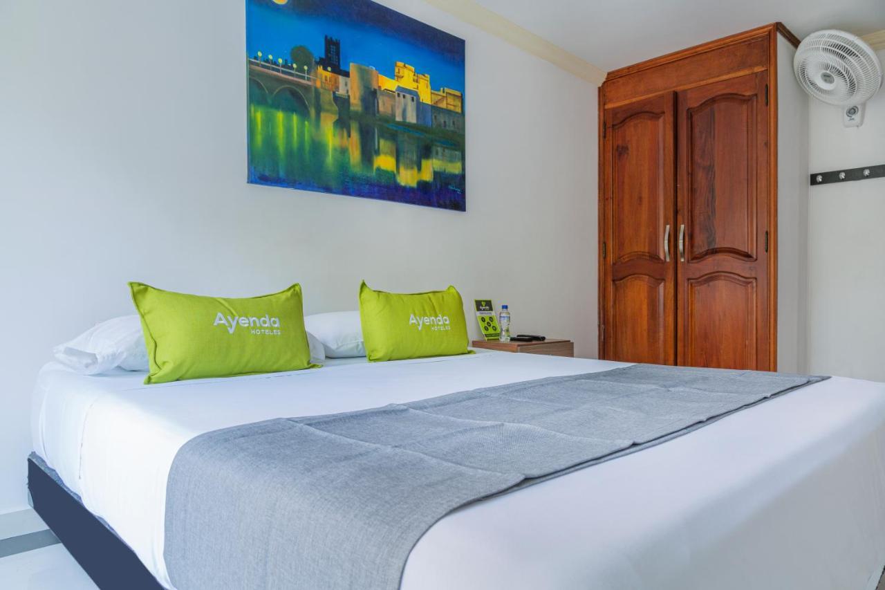 Hotel Boutique Laureles Home - Ayenda 1258 (Adults Only) Медельїн Екстер'єр фото