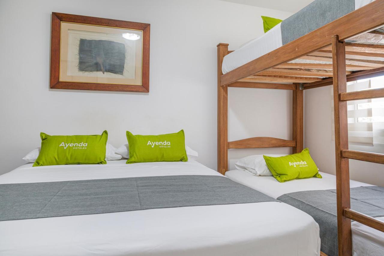 Hotel Boutique Laureles Home - Ayenda 1258 (Adults Only) Медельїн Екстер'єр фото