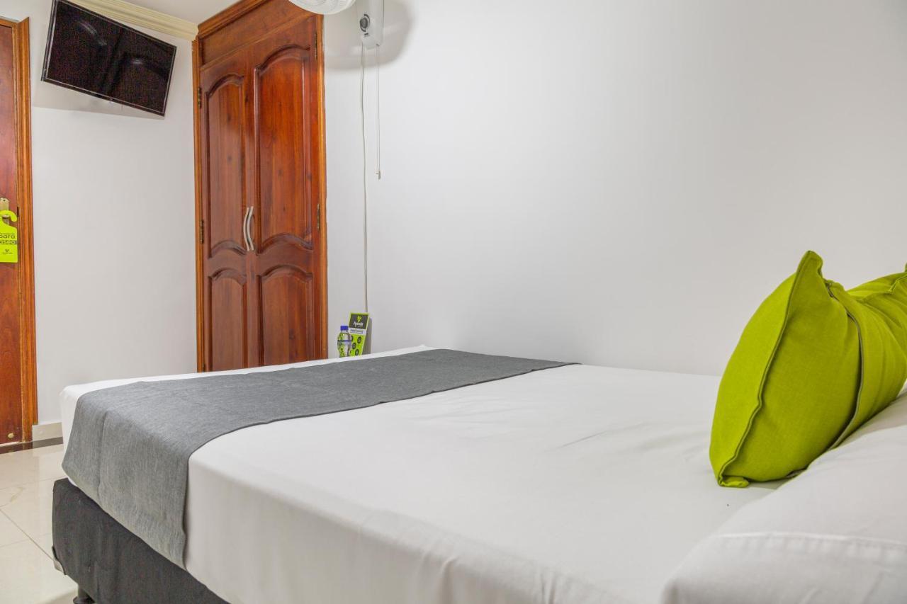 Hotel Boutique Laureles Home - Ayenda 1258 (Adults Only) Медельїн Екстер'єр фото