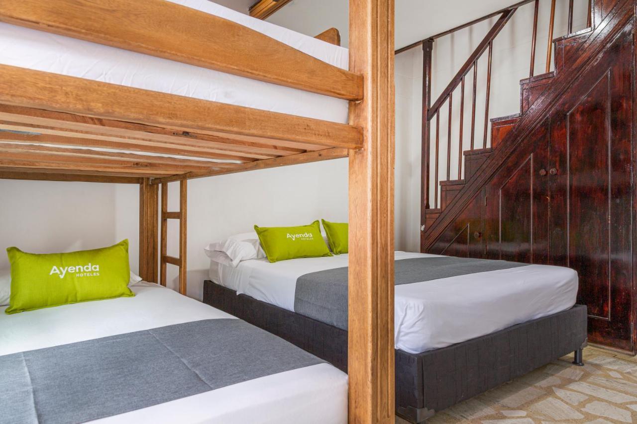 Hotel Boutique Laureles Home - Ayenda 1258 (Adults Only) Медельїн Екстер'єр фото