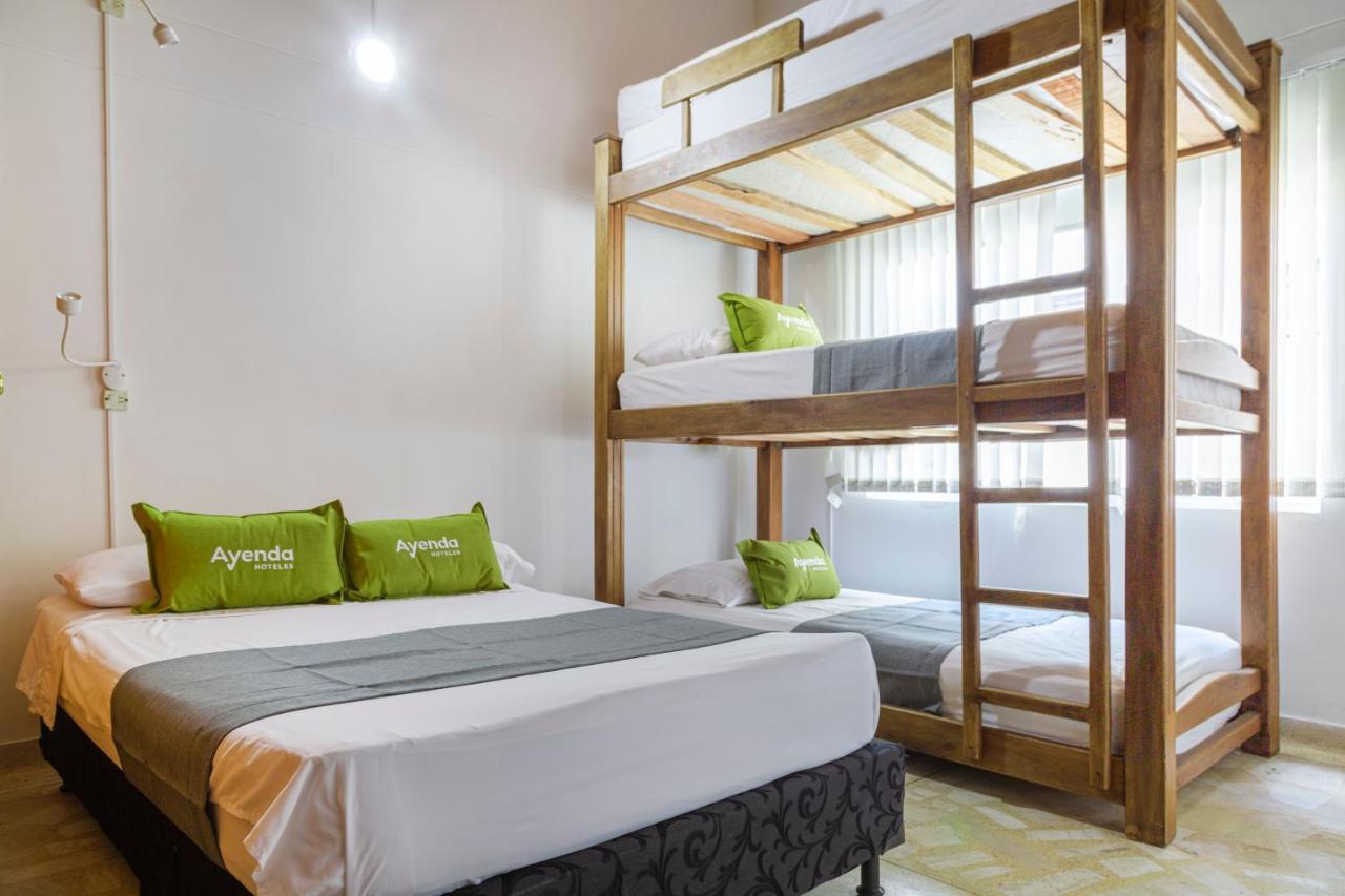Hotel Boutique Laureles Home - Ayenda 1258 (Adults Only) Медельїн Екстер'єр фото